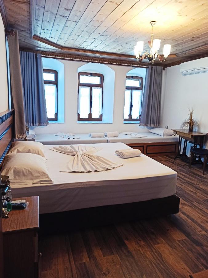 Boutique Hotel Praga Gjirokastër المظهر الخارجي الصورة