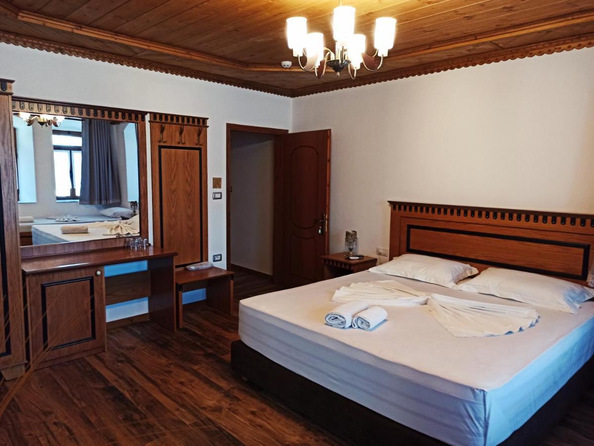 Boutique Hotel Praga Gjirokastër المظهر الخارجي الصورة