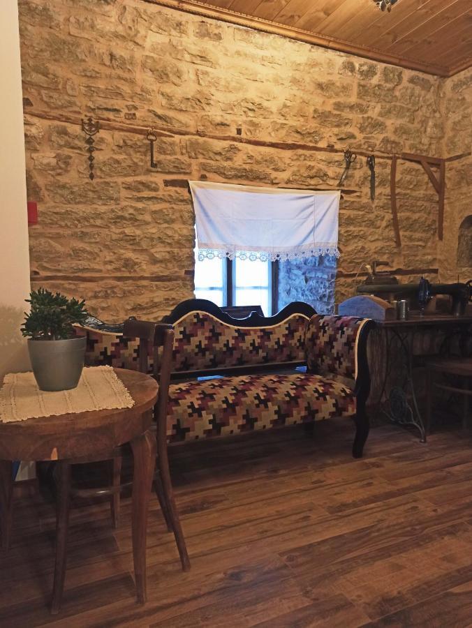 Boutique Hotel Praga Gjirokastër المظهر الخارجي الصورة