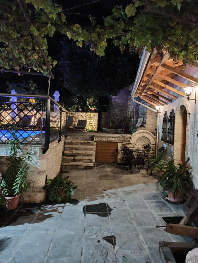 Boutique Hotel Praga Gjirokastër المظهر الخارجي الصورة