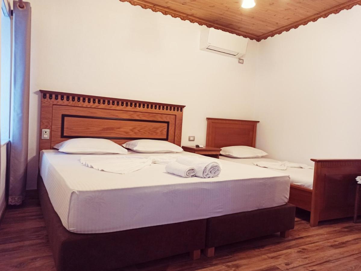 Boutique Hotel Praga Gjirokastër المظهر الخارجي الصورة