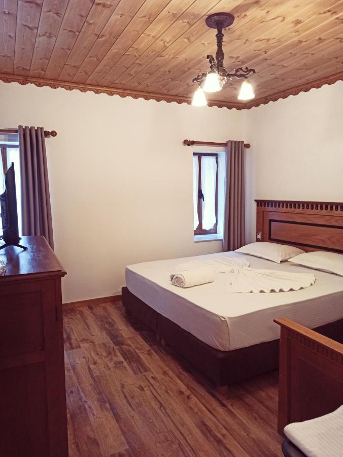Boutique Hotel Praga Gjirokastër المظهر الخارجي الصورة