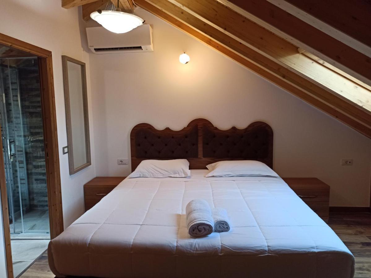 Boutique Hotel Praga Gjirokastër المظهر الخارجي الصورة