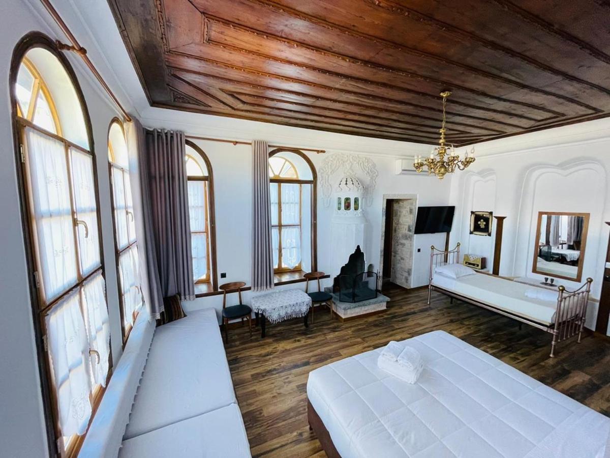 Boutique Hotel Praga Gjirokastër المظهر الخارجي الصورة