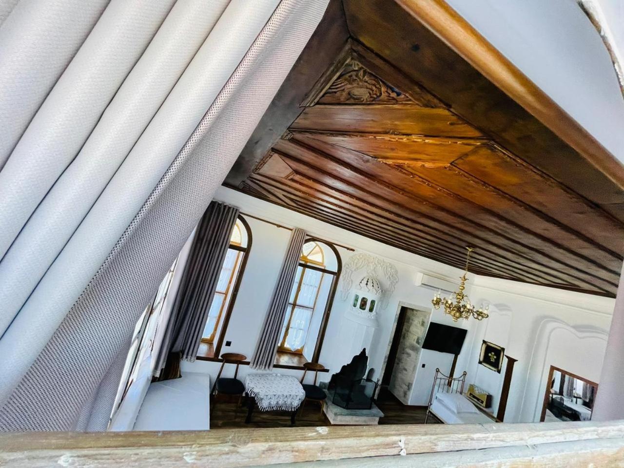 Boutique Hotel Praga Gjirokastër الغرفة الصورة